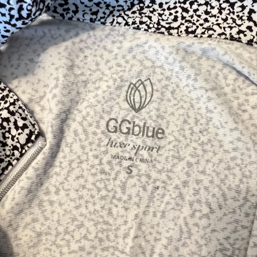 GG Blue Long Sleeve UV 50+ Golf Tennis Small EUC - Picture 5 of 6